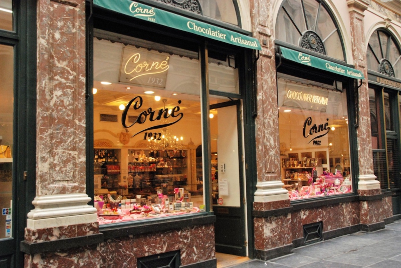 patisserie-CAMPS LA SOURCE-min_chocolate_chocolaterie_shop_luxury_chic_gallery_brussels_belgium-558146